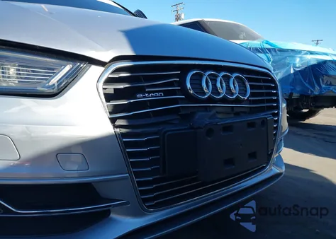 2016 Audi A3 E-Tron 1.4T Premium z USA, uszkodzony, nr VIN WAUTPBFF9GA163215